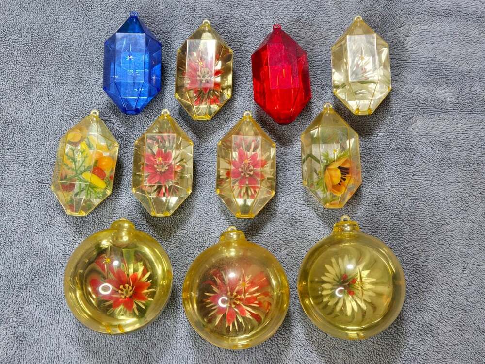 Jewelbrite Vintage Christmas Ornaments Lot Diorama Plastic Mid Century